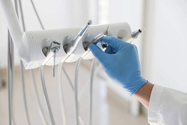 Professional Dental technician working in Franklin Park, IL